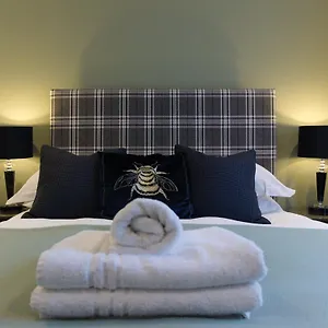 https://the-barbican.yorkshirehotels.net