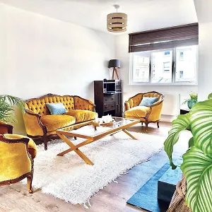 Apartment Sunny Seaside Sanctuary - Two Bedroom, Brighton